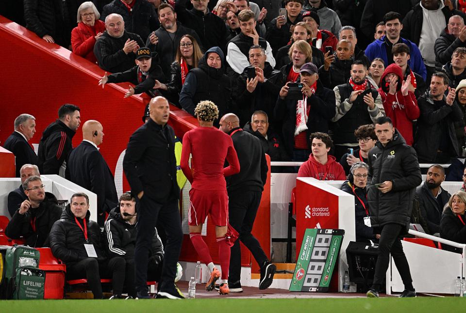 利物浦再次, 黄牌, 会费总价高 利物浦再次, 黄牌, 会费总价高