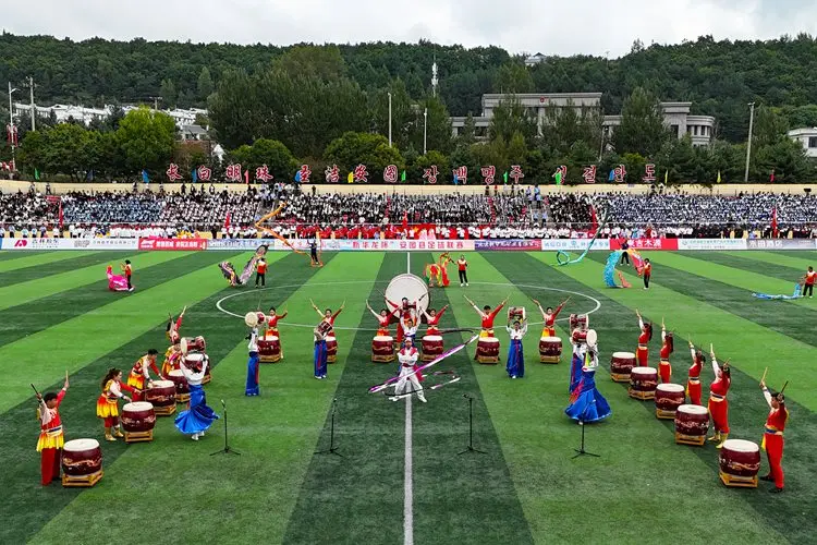 矿业有限公, 旅游服务, alt